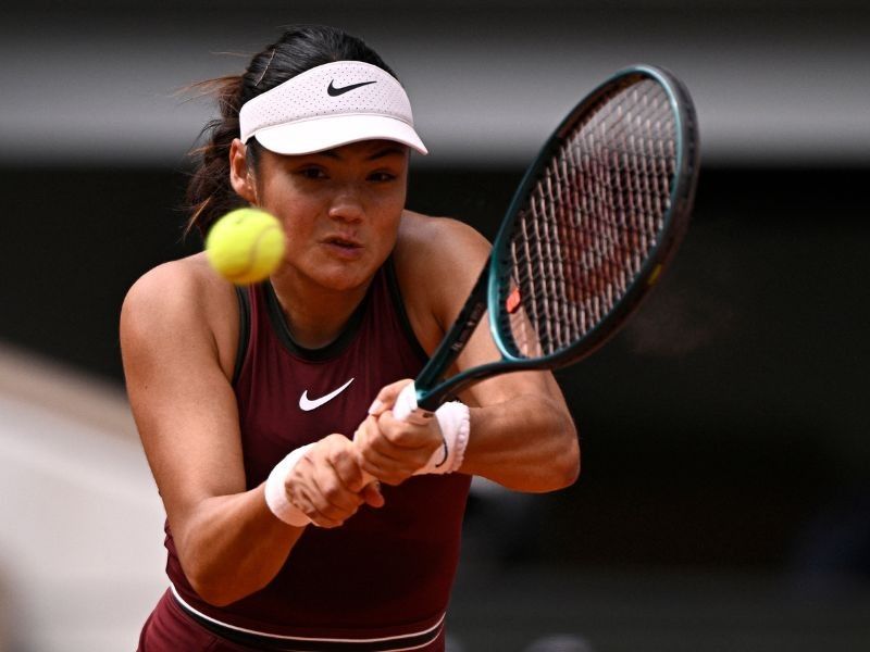 Raducanu stars as women's tennis makes historic return to Queen's