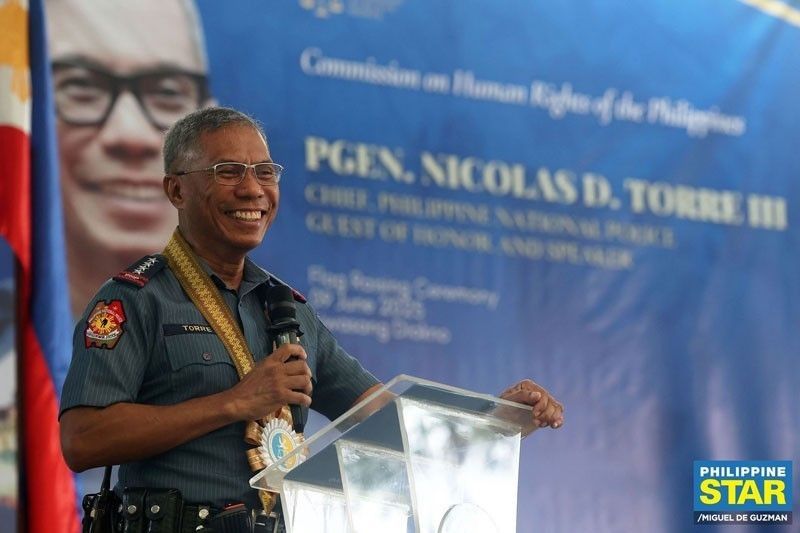Pulis na ‘bopol’ bumaril, sisibakin – Torre
