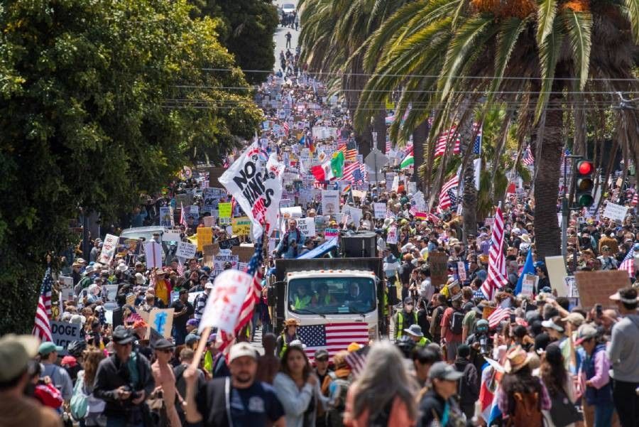 Tens of thousands throng US streets against 'king' Trump