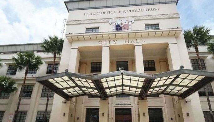 City Hall awaits Archival&rsquo;s say on employees&rsquo; status