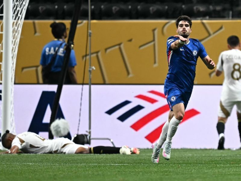 Empty seats as Chelsea wins opener at Club World Cup; Benfica denies Boca