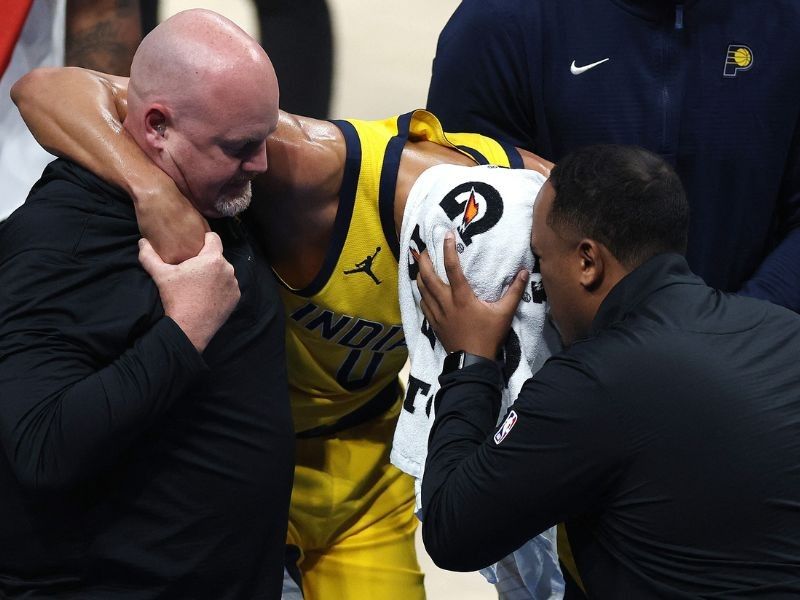 Pacers coach says 'hearts dropped' after Haliburton injury
