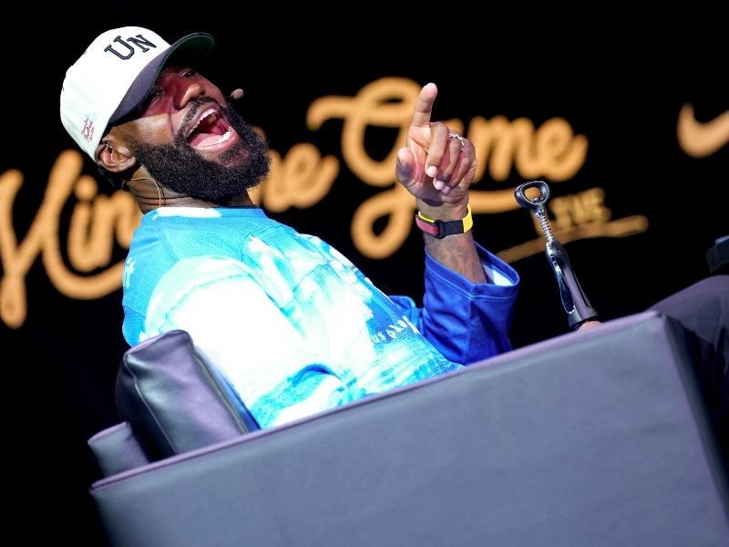 LeBron James feels great after first workout since knee injury