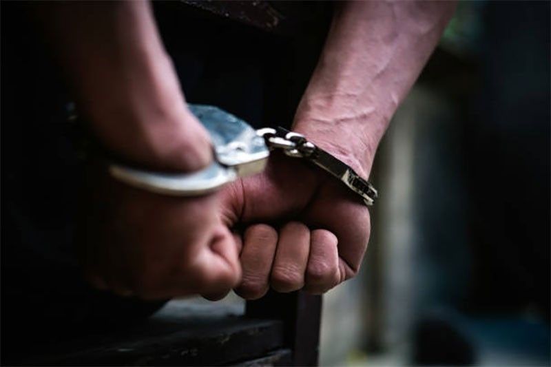 Trader, 1 pa arestado sa iligal na notary