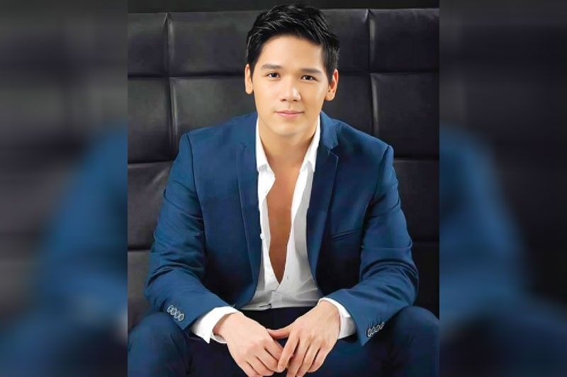 Gerald Santos gives back by featuring new artists in concert