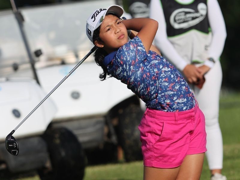 Mendoza sparkles at South Pacific, Barnes extends streak
