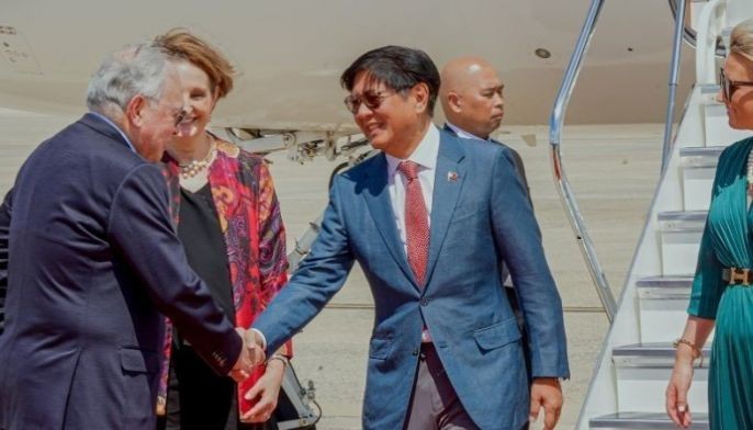 Marcos arrives in Washington amid looming US tariff hike