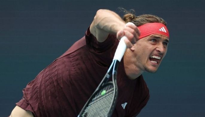 Zverev, Gauff sail on