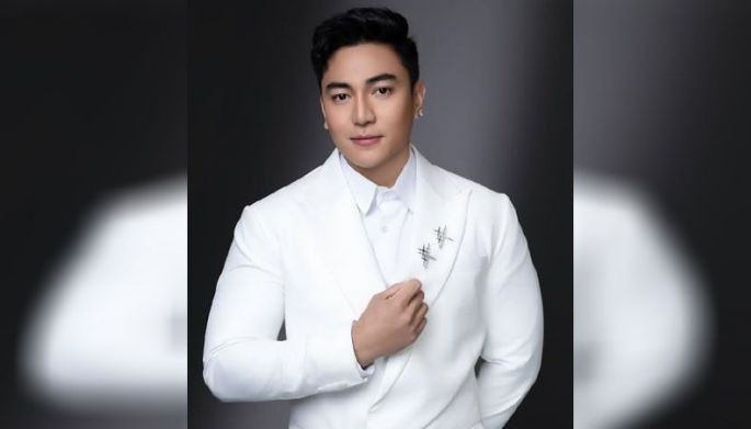 Jak, ibinilin si Barbie kay Jameson