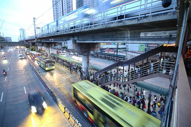 EDSA busway rehab to start this year | Philstar.com