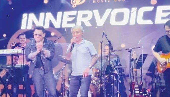 Arnel Pineda naintrigang hinatulan sa US, nakipag-jam sa Innervoices