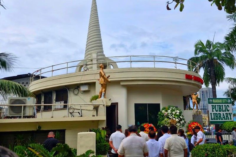 Mandaue&acirc;��s public library sets to transform into an e-library