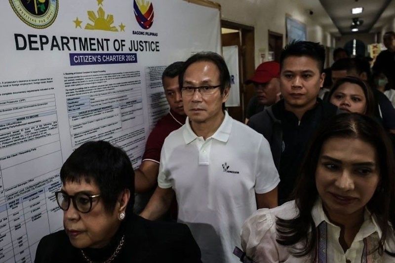 Lookout bulletin issued vs Atong, Gretchen, others