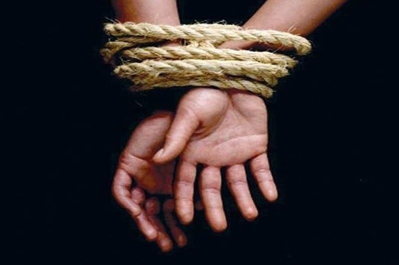Drinoga, iginapos: Binata, tinodas sa hotel!