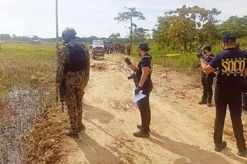 Mag-asawa, anak todas sa ambush!