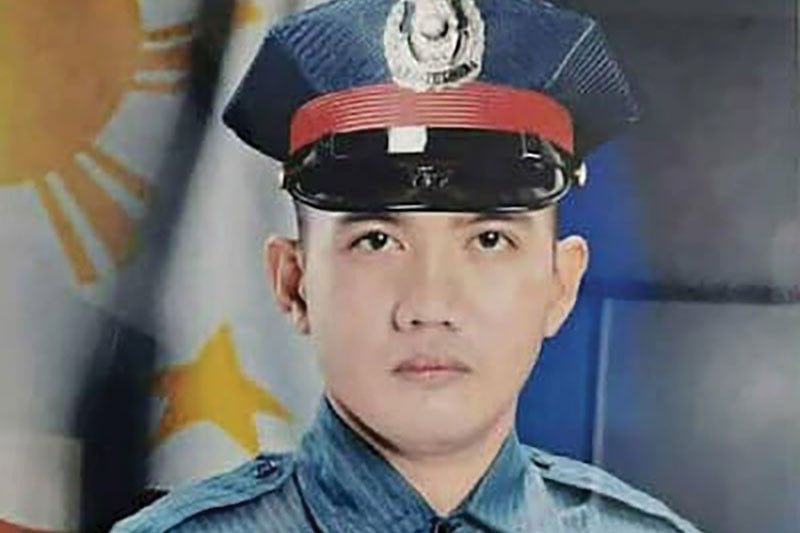 ‘Birthday Cop’ viral ang kabayanihan sa sunog