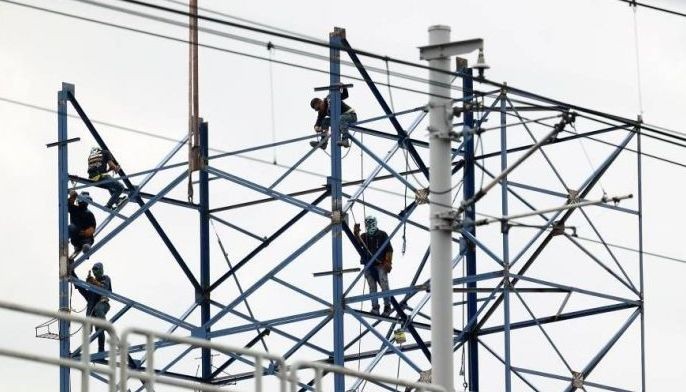 Jobless rate climbs to 5.3% in July 2025