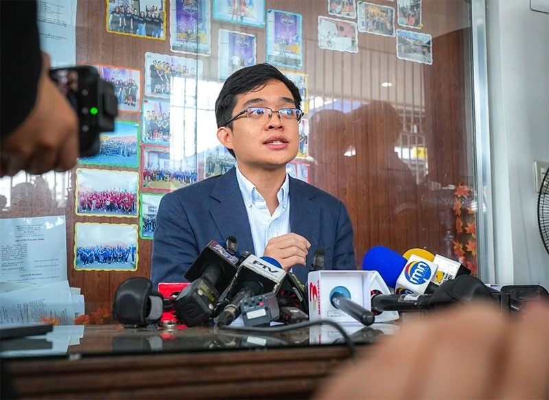 ‘Savings from DPWH budget can fund college scholarships’