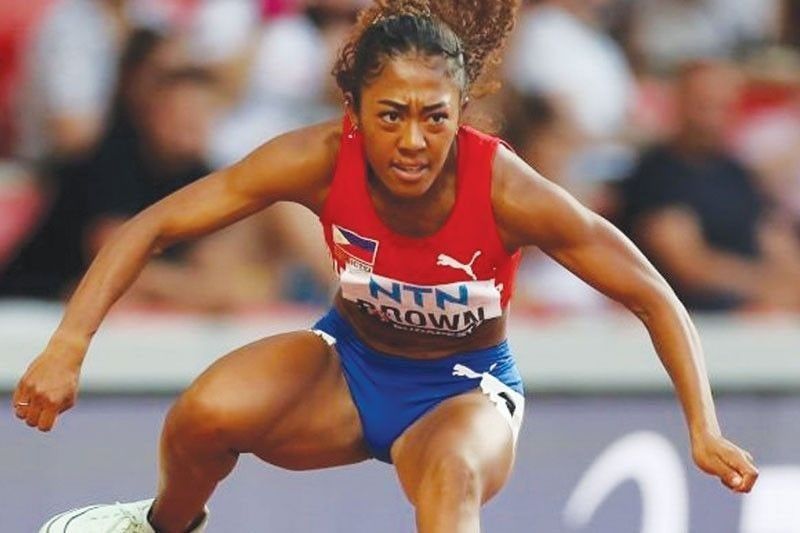 Brown joins Obiena in quick exit