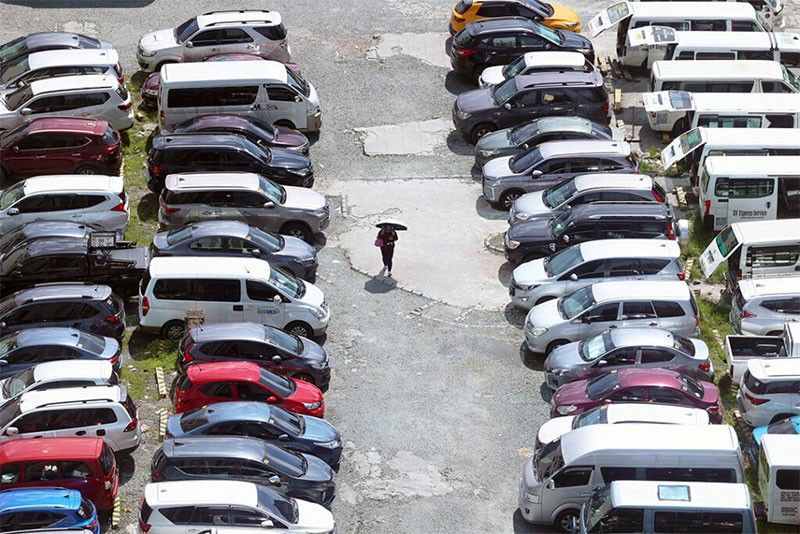 Vehicle sales tumble in August
