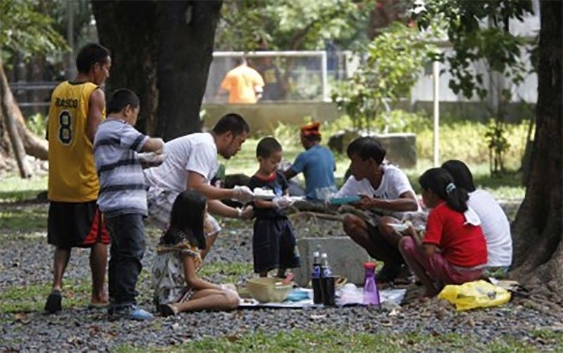 Palace declares half-day government work on September 22