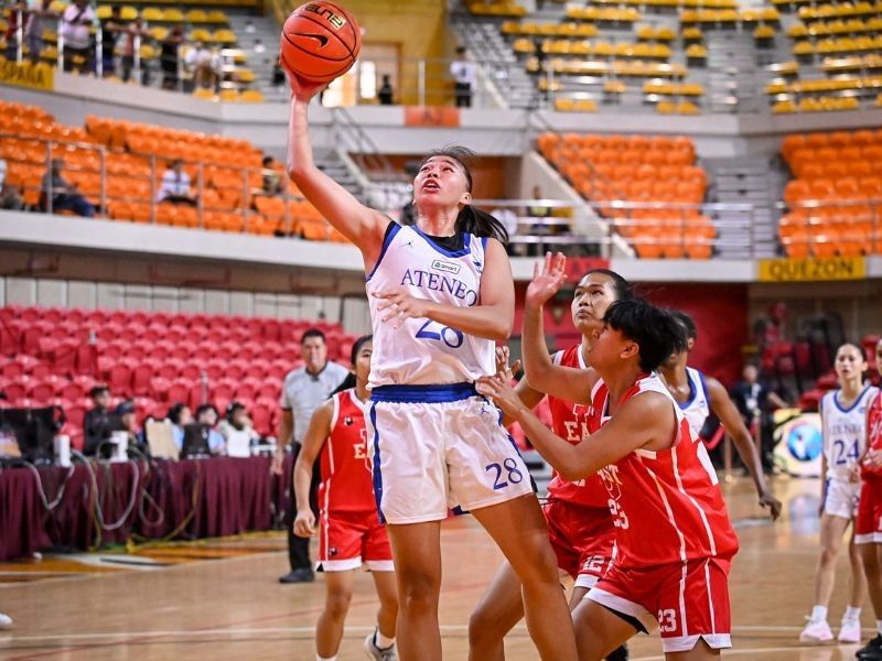 Dela Rosa erupts with 29 points as Blue Eagles smother Lady Warriors