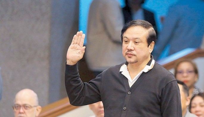 Ex-DPWH exec tags Chiz, Bong, Nancy in kickbacks