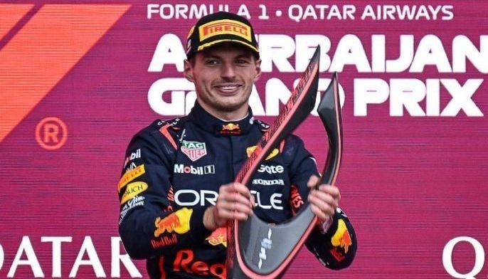 Verstappen's late-season surge faces steamy Singapore examination