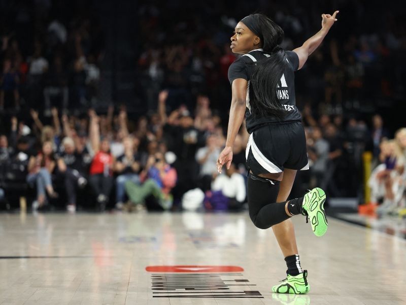 Aces hold off Mercury in Game 1 of WNBA Finals