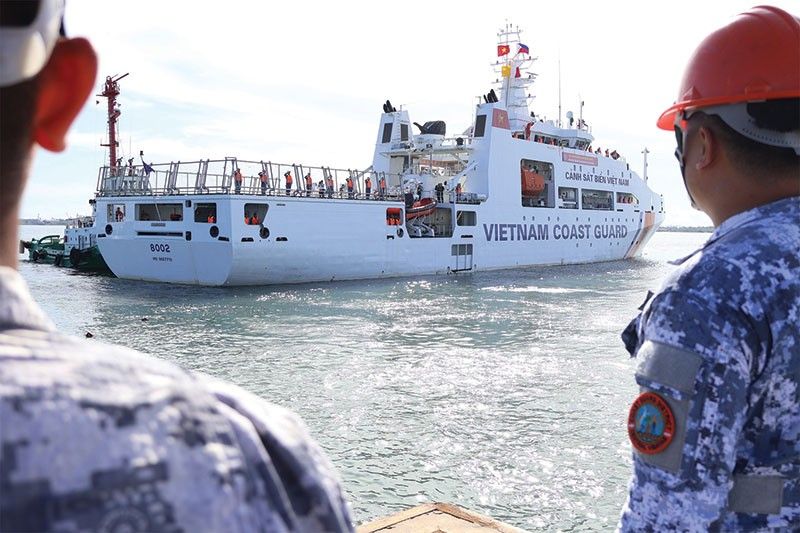 Vietnam Coastguard niduaw sa Sugbo