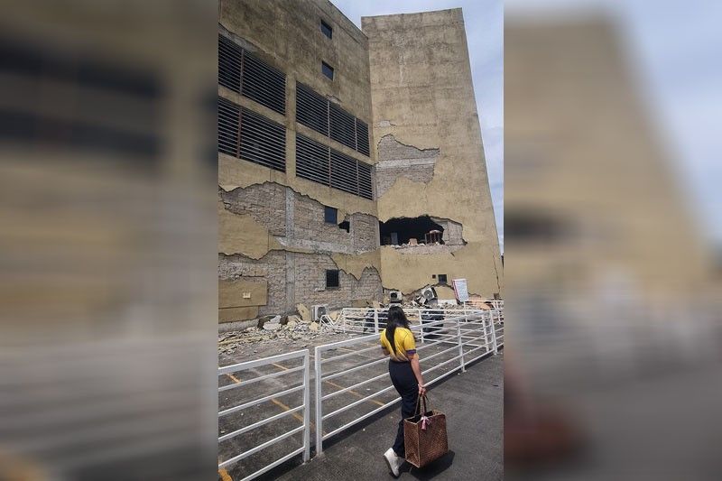 Qimonda damage prompts work suspension in courts