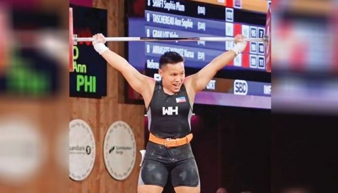 Ando bumuhat ng bronze medal sa Worlds; Delos Santos may bagong junior record