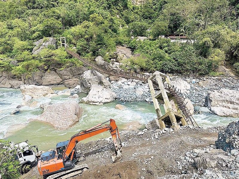 OCTA: 60% of Pinoys outraged over infrastructure corruption