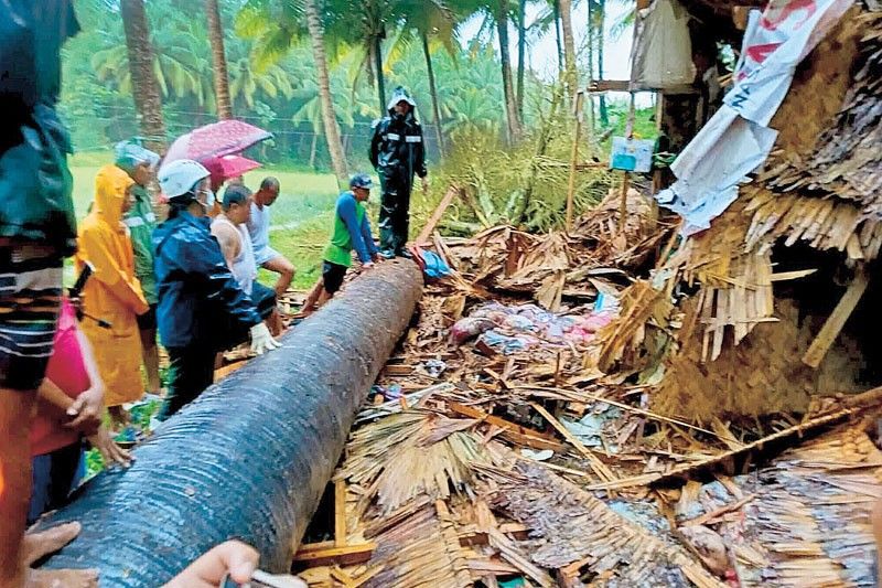 Storm Ramil kills family of 5; 22,000 evacuated