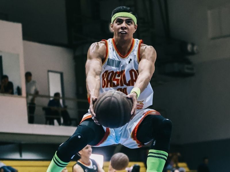 Arwind Santos suspended indefinitely, fined P100,000 in MPBL for ...