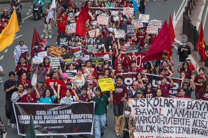 2 student leaders snub police summons