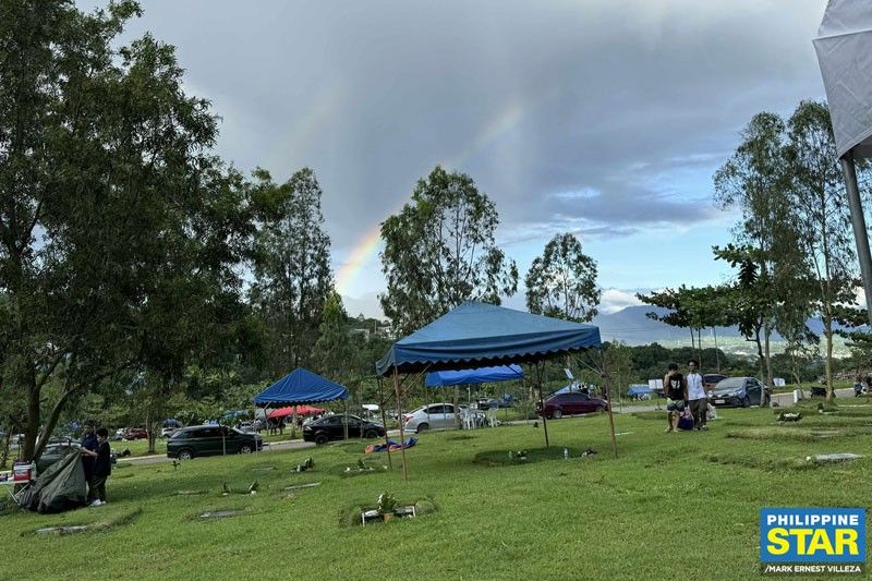 Rainy Undas seen; Pagasa monitors LPA