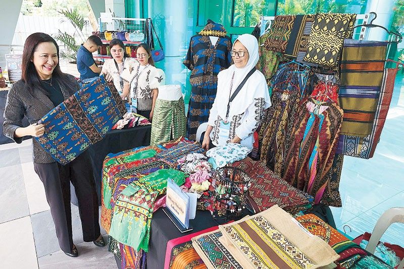 Quezon City, Malabon unveil media initiatives