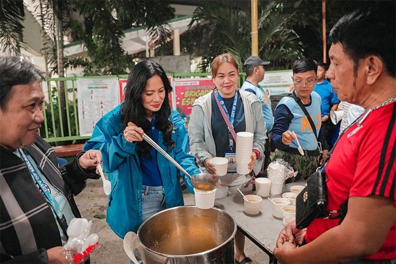 Malabon residents get aid