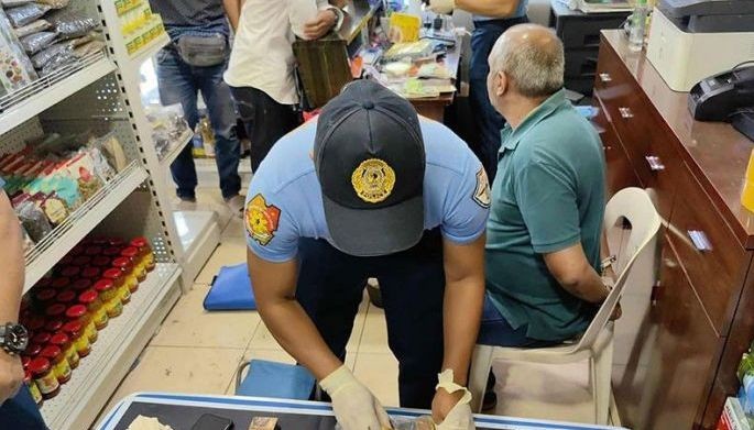 Expat nabbed for selling &ldquo;opium&rdquo;