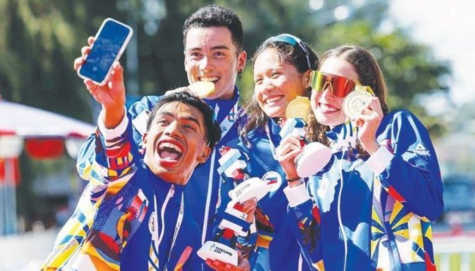 Triathletes bumida sa ratsada ng Pinas