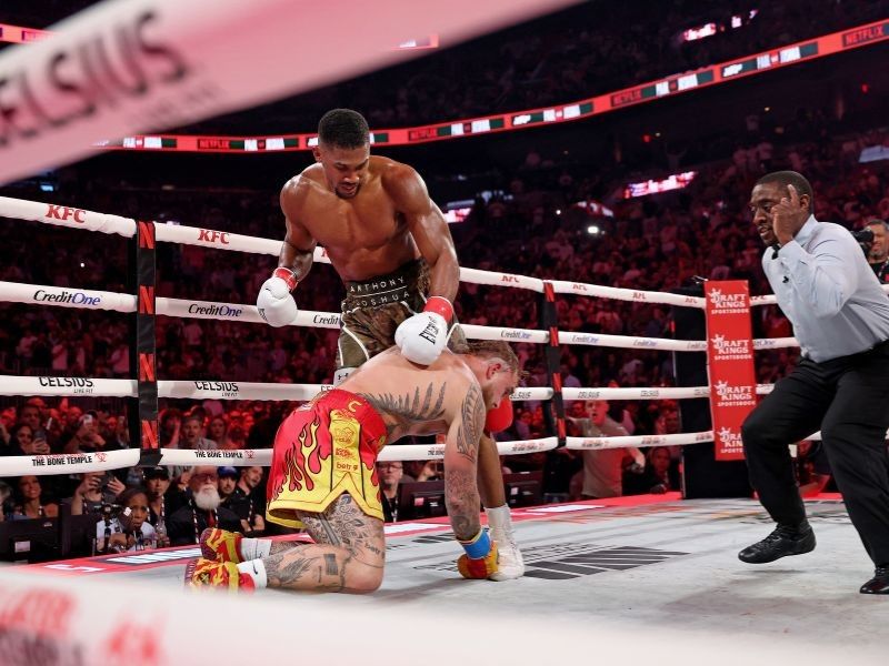 Joshua knocks out Paul to win Netflix boxing bout
