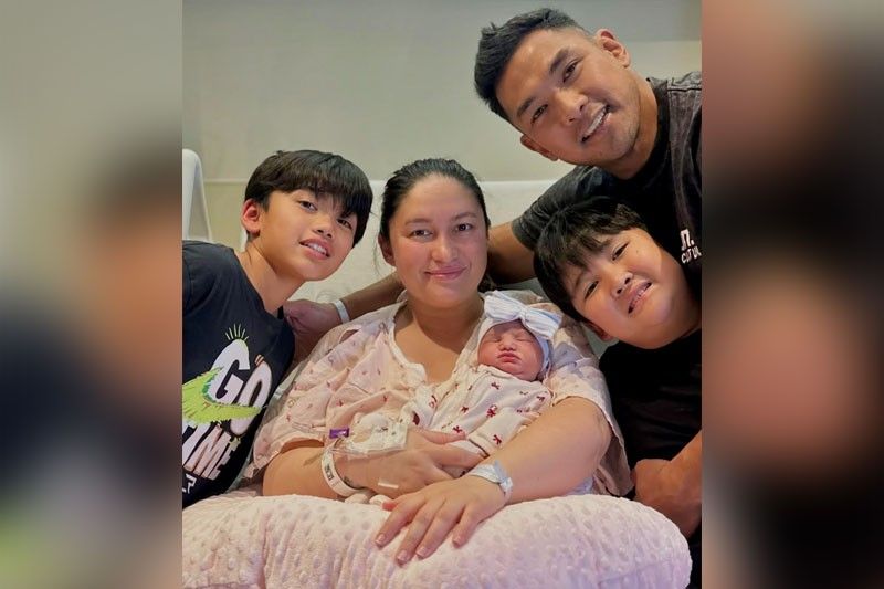 Stef, nakapanganak na ulit!