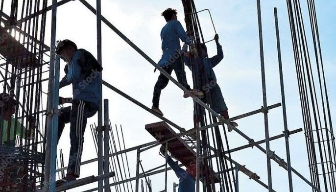 &lsquo;Growth at risk from slump in public construction works&rsquo;