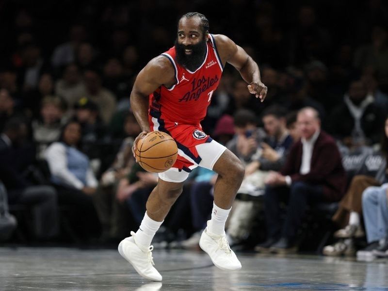 Harden makes it look easy for Clippers