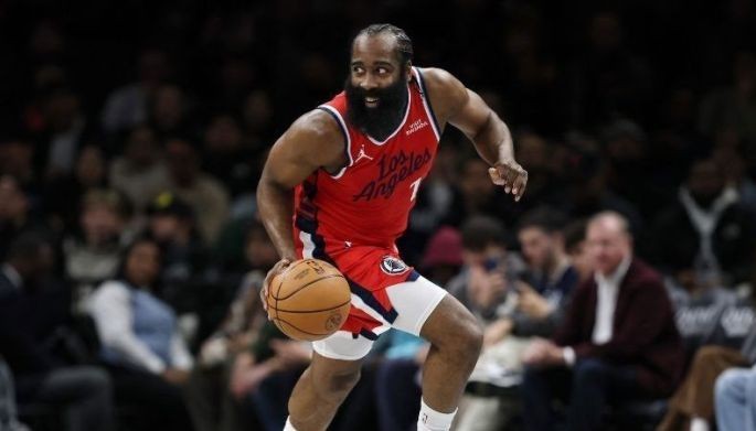 Harden makes it look easy for Clippers