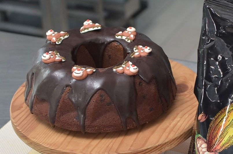 V-Day cake idea: Another version of Chocolate Cake