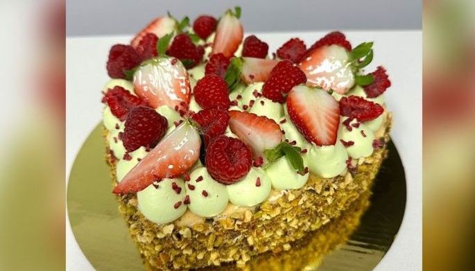 'Dessert Prince' shares recipe for Valentine heart-shaped Pistachio Cake