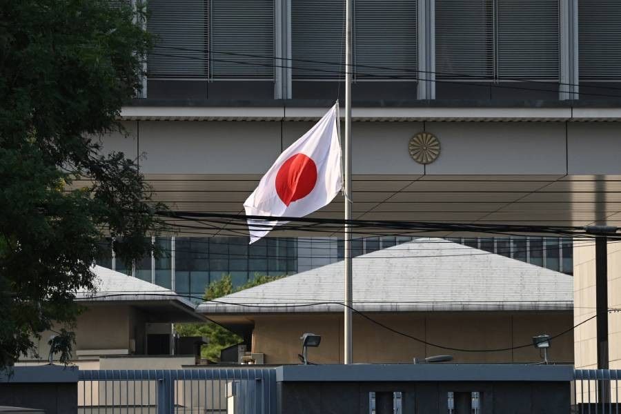 Japan seizes Chinese fishing vessel, arrests captain