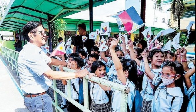 Marcos, Robredo set to meet in Naga